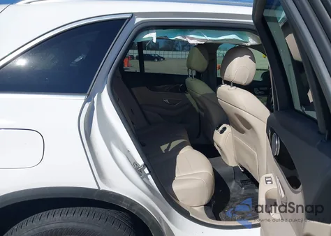 2022 Mercedes-Benz Glc 300 Suv z USA, uszkodzony, nr VIN W1N0G8DB5NV362852